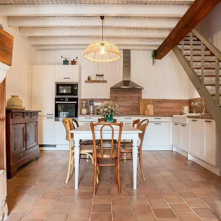 Maison Typique Et De Caractere Au Coeur D'un Des Beaux Villages De France * La Roque-sur-Cèze