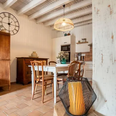 בית נופש Maison Typique Et De Caractere Au Coeur D'un Des Beaux Villages De France La Roque-sur-Cèze