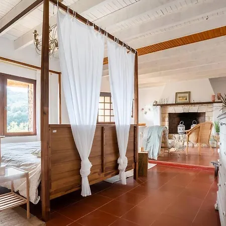 Maison Typique Et De Caractere Au Coeur D'un Des Beaux Villages De France 펜션 *
