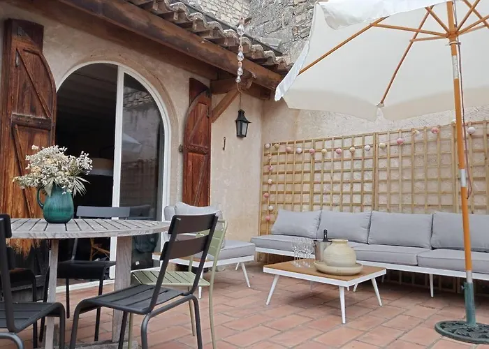 Maison Typique Et De Caractère Au Cœur D'un Des Beaux Villages De France