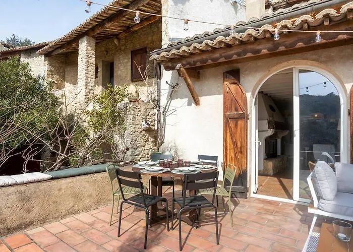 Maison Typique Et De Caractère Au Cœur D'un Des Beaux Villages De France