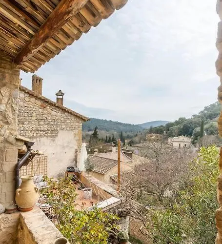 Maison Typique Et De Caractère Au Cœur D'un Des Beaux Villages De France Hébergement de vacances La Roque-sur-Cèze